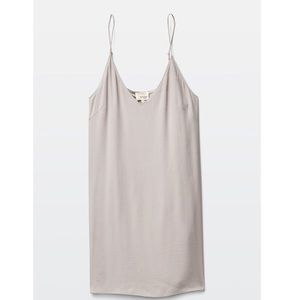 Aritzia Wilfred Free Vivienne Dress